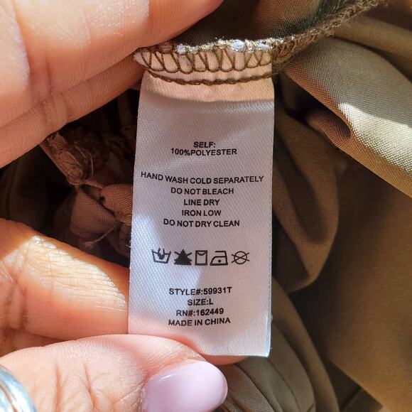 milk + honey Olive Green Button Down Drawstring Top L - Picture 8 of 8